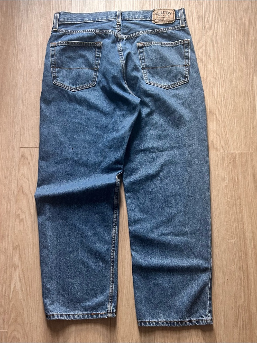 Signature by Levi Strauss Relaxed Straight Blue Denim Jeans - Picture 2 of 8
